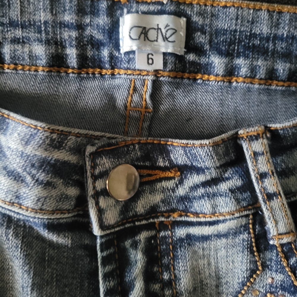 Boot cut jeans